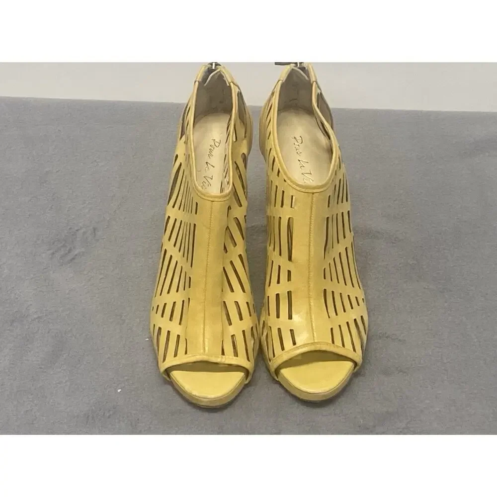Pour La‎ Victorie Women’s Leather Wedge Peep Toe Shoes Size 8 Yellow